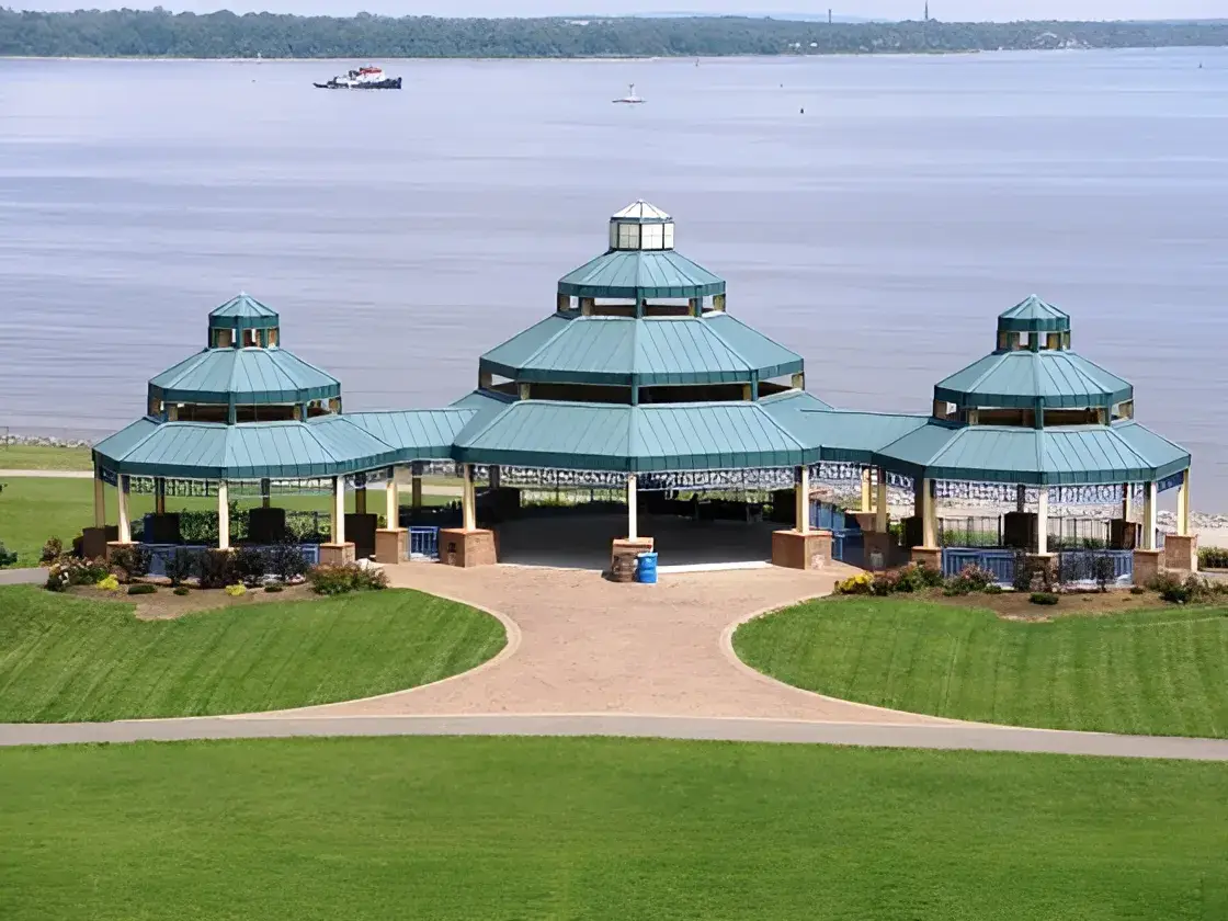 Sayreville, NJ 23 Raritan Bay Waterfront Park